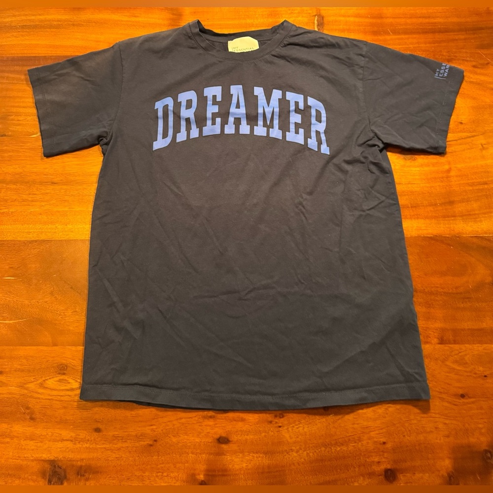 My Essential Wardrobe Women’s Navy “Dreamer” Short Sleeve T Shirt Sz S
